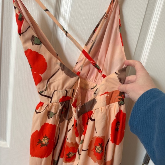 Peach floral dress! - Picture 2 of 3